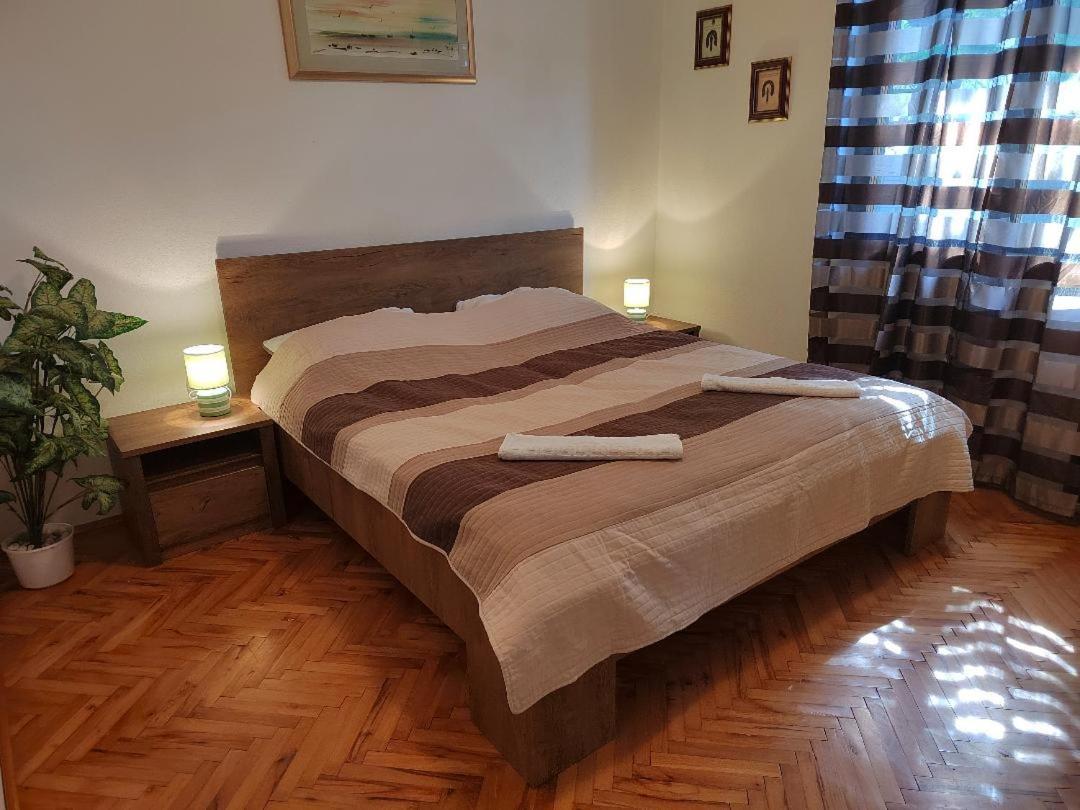 Apartman Ana Draga Bascanska ภายนอก รูปภาพ