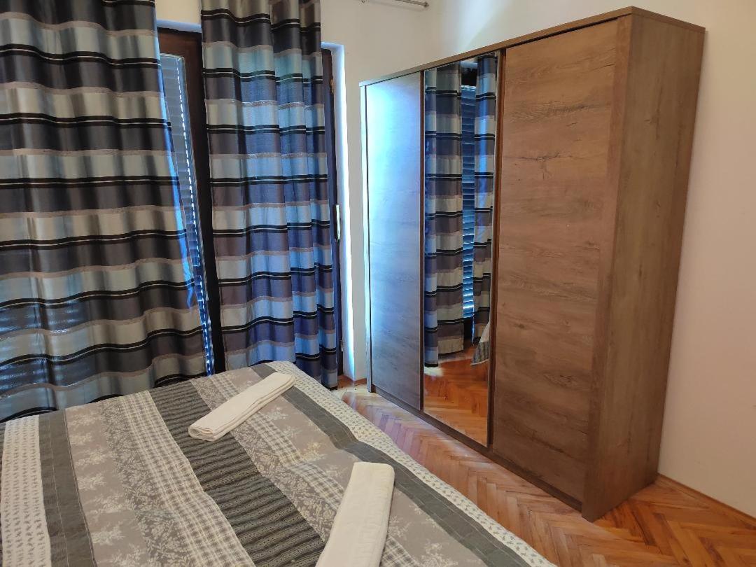 Apartman Ana Draga Bascanska ภายนอก รูปภาพ